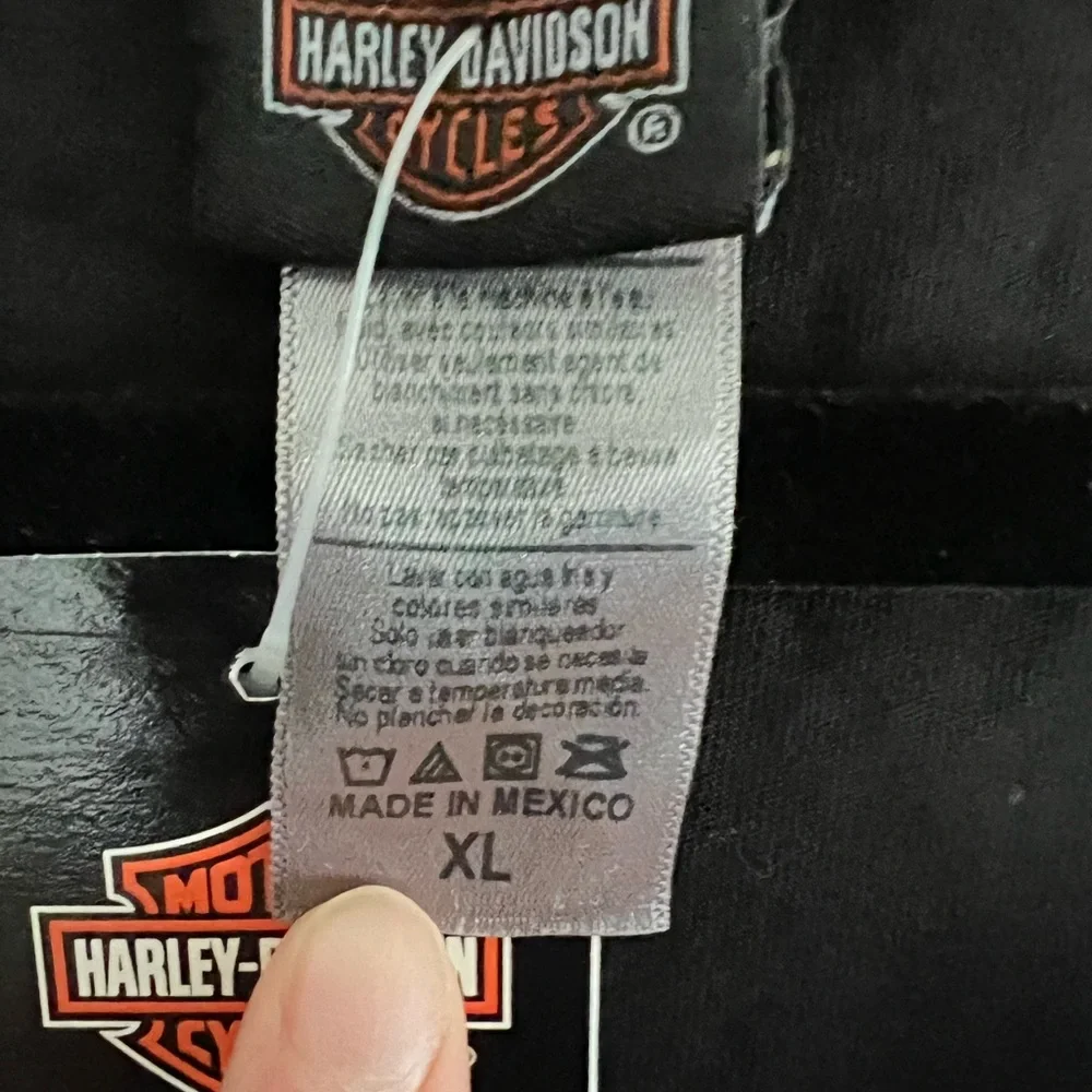 NWT Harley-Davidson Women's Distressed Black Freedom V Neck Tee size XL - Picture 3 of 5